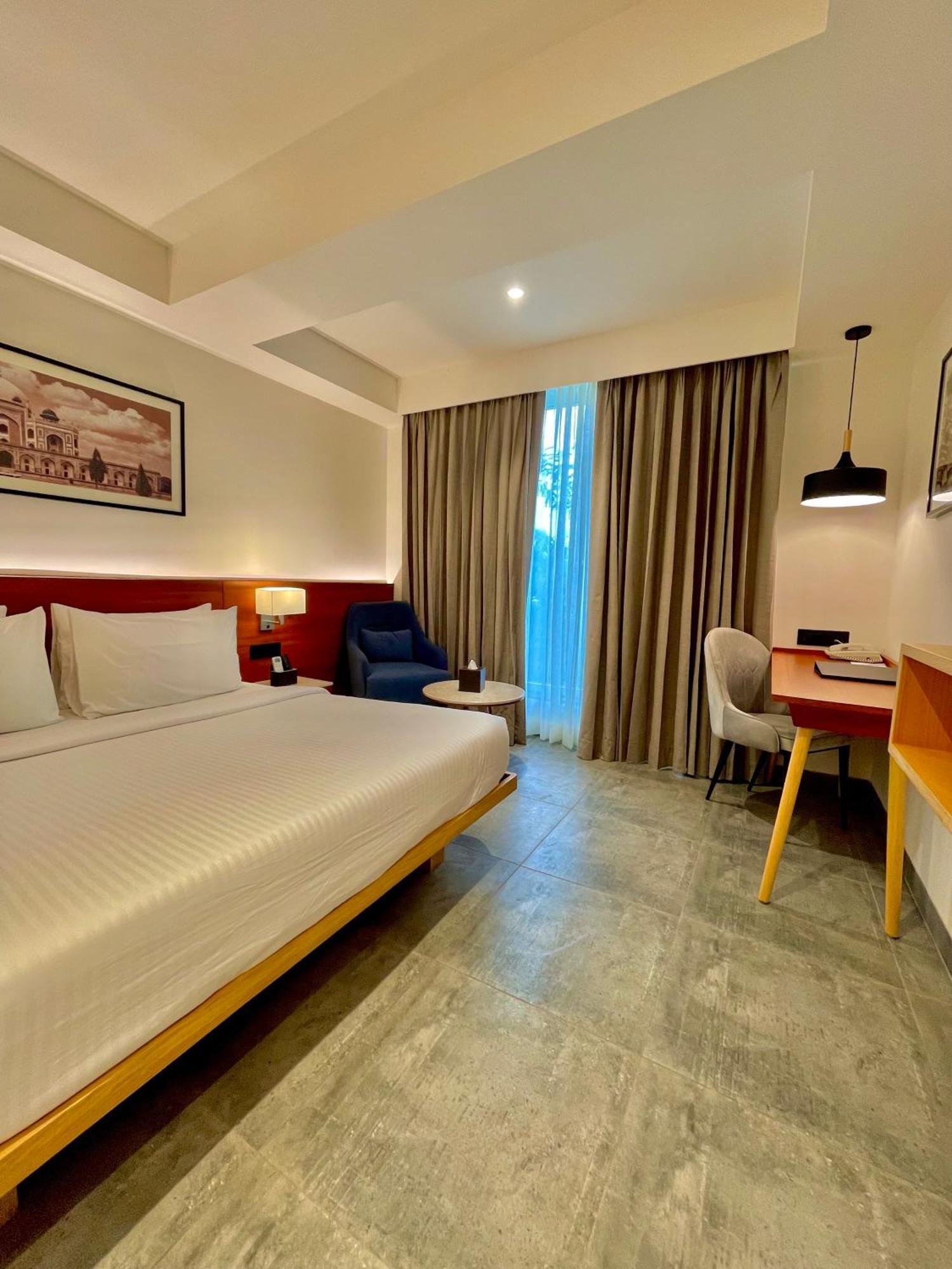 Best Western Maharani Bagh New Delhi Exteriör bild